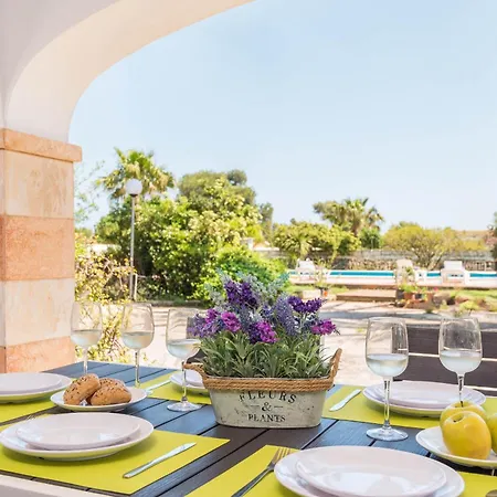 Casa Carlos - En Son Cabrises *
